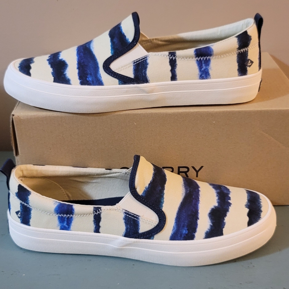 Sperry slip on - Sz9 Wmn